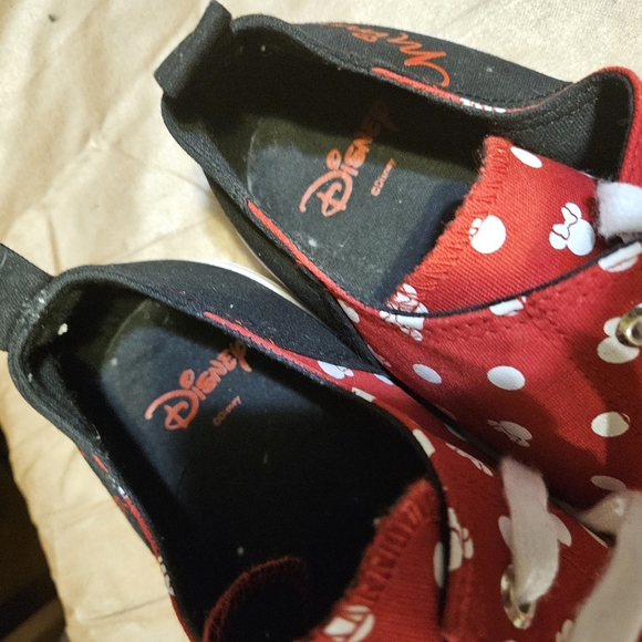 Disney Minnie Mouse Red Polka Dot Canvas Sneaker, women's size 13, by To… - Picture 9 of 9